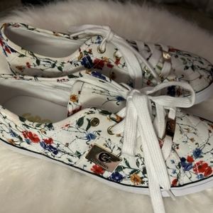 Woman's Floral GBG Los Angeles